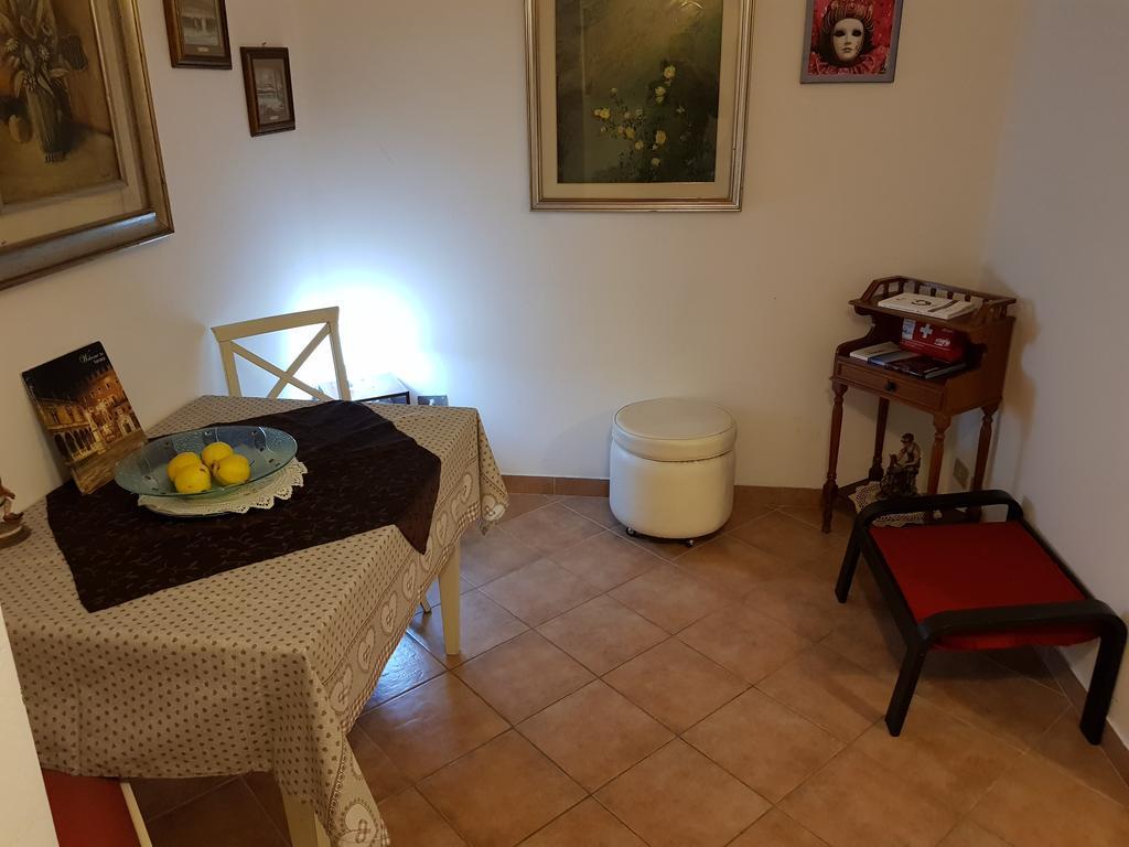 Mi Casa Es Tambien Tu Casa 2 Bed & Breakfast Verona Dış mekan fotoğraf